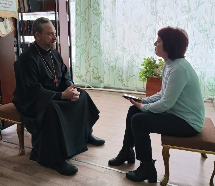 Настоятель храма святителя Николая Чудотворца села Солонешное дал интервью районной газете